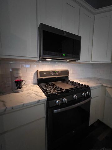 26331 Wacker Drive, New Baltimore, MI 48051