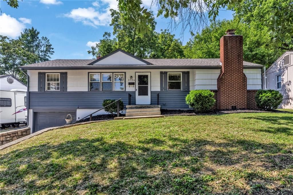 3724 S Osage Street, Independence, MO 64055