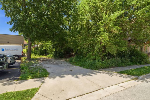 502 Talcott Avenue, Lemont, IL 60439