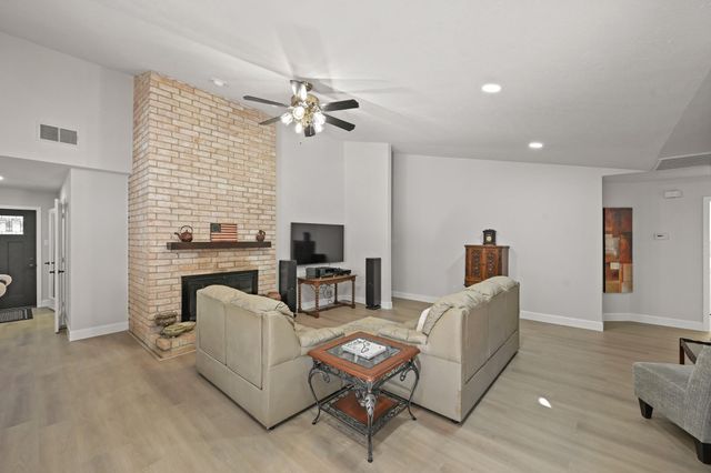 3106 Falling Brook Drive, Kingwood, TX 77345