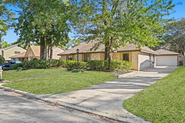 3106 Falling Brook Drive, Kingwood, TX 77345