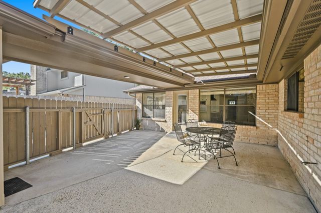 3106 Falling Brook Drive, Kingwood, TX 77345