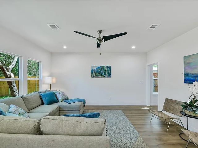 5206 Slate Street, Fort Worth, TX 76114