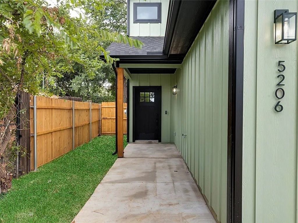 5206 Slate Street, Fort Worth, TX 76114