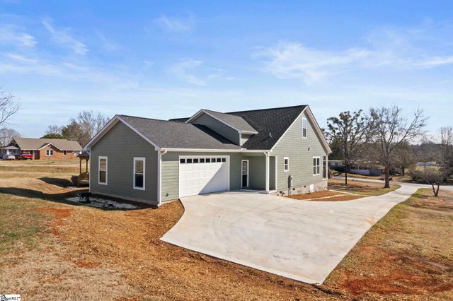 319 A Pine Log Ford Road, Travelers Rest, SC 29690