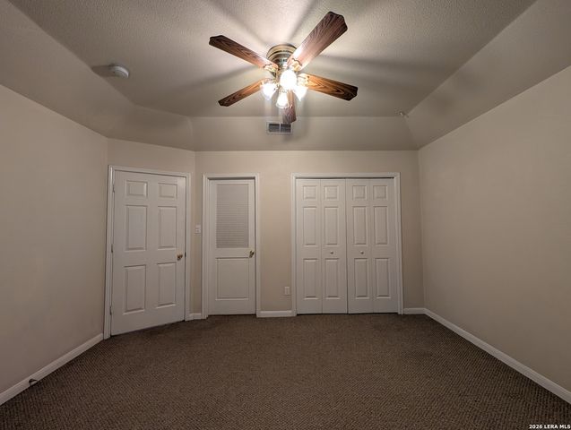 956 MISTY ACRES DR, New Braunfels, TX 78130