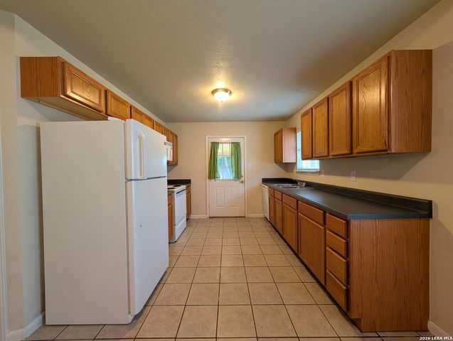 956 MISTY ACRES DR, New Braunfels, TX 78130
