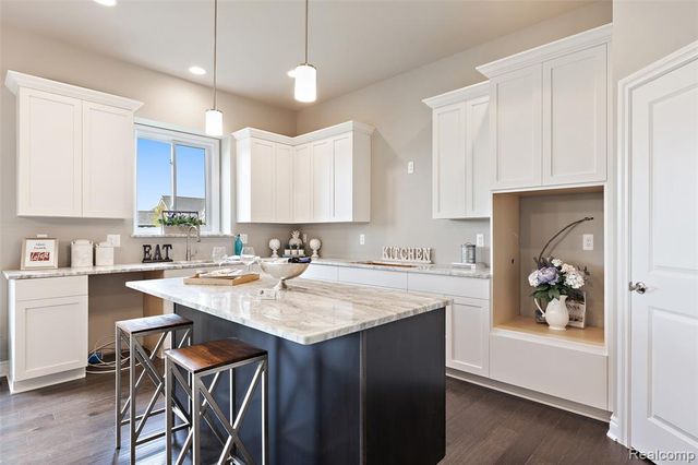 1050 Invitational Drive, Metamora, MI 48455