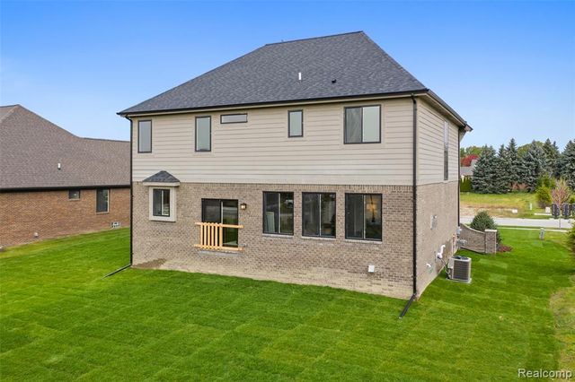 1050 Invitational Drive, Metamora, MI 48455