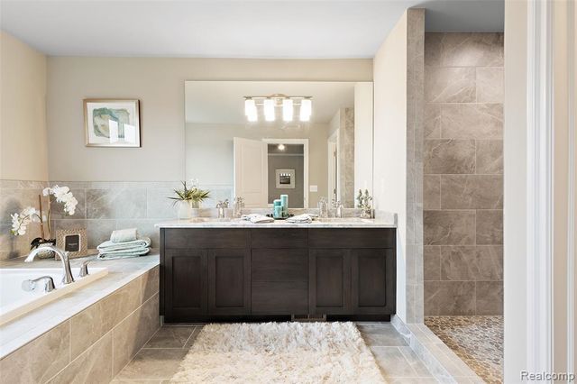 1050 Invitational Drive, Metamora, MI 48455