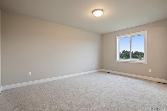 1050 Invitational Drive, Metamora, MI 48455