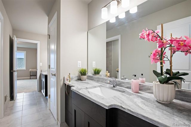 1050 Invitational Drive, Metamora, MI 48455