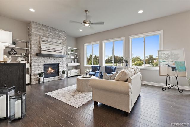 1050 Invitational Drive, Metamora, MI 48455