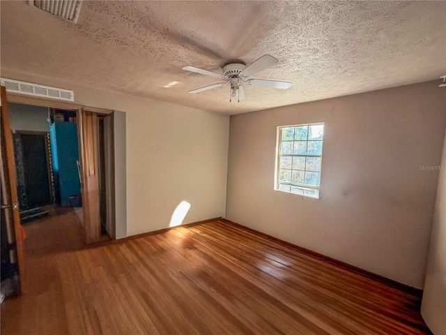 2042 NE 44TH STREET, Ocala, FL 34479