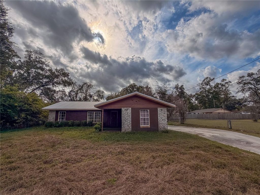 2042 NE 44TH STREET, Ocala, FL 34479