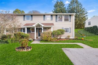 5 Leland Point Drive, Portsmouth, RI 02871