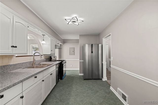 61 Cornell Drive, Cheektowaga, NY 14043