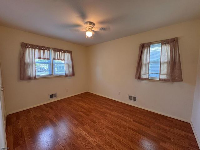 120 Oak St, Bridgewater Twp., NJ 08807
