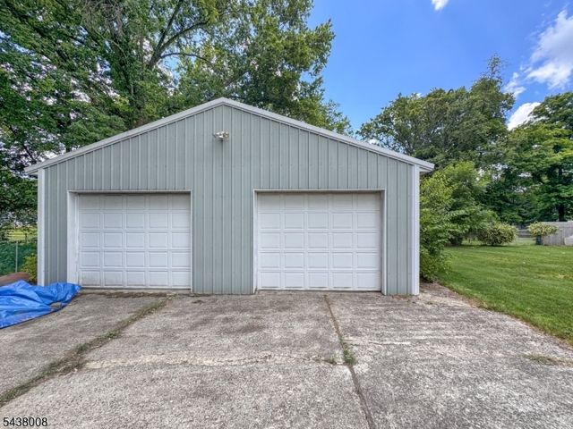 120 Oak St, Bridgewater Twp., NJ 08807