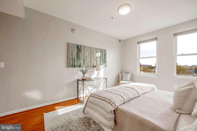 2004 11th St NW Apt 326, Washington, DC 20001