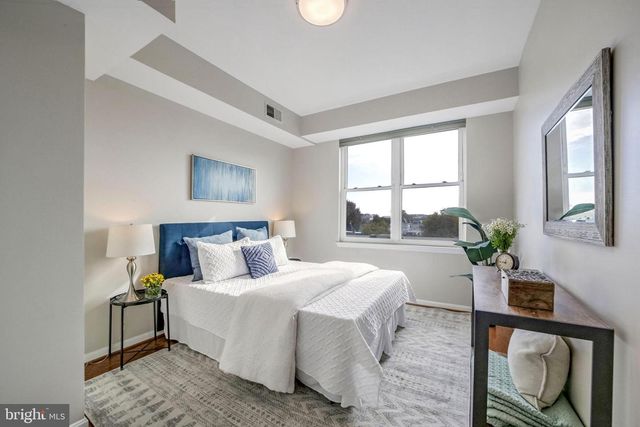 2004 11th St NW Apt 326, Washington, DC 20001