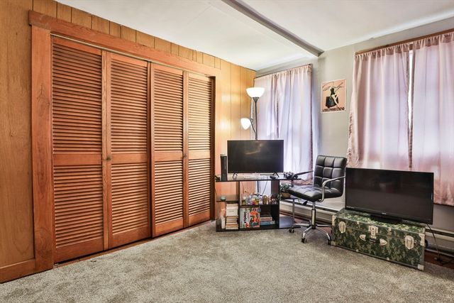 61 Thornton Avenue, Methuen, MA 01844