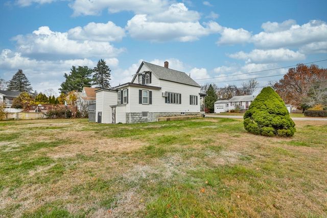 61 Thornton Avenue, Methuen, MA 01844