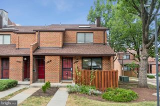 3437 SUMMIT CT NE #3437, Washington, DC 20018