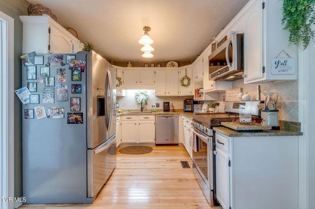 109 Cherokee Circle, Erwin, TN 37650