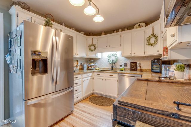 109 Cherokee Circle, Erwin, TN 37650