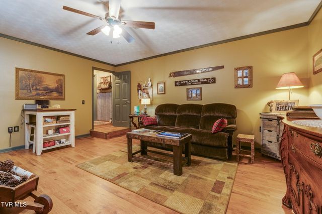 109 Cherokee Circle, Erwin, TN 37650