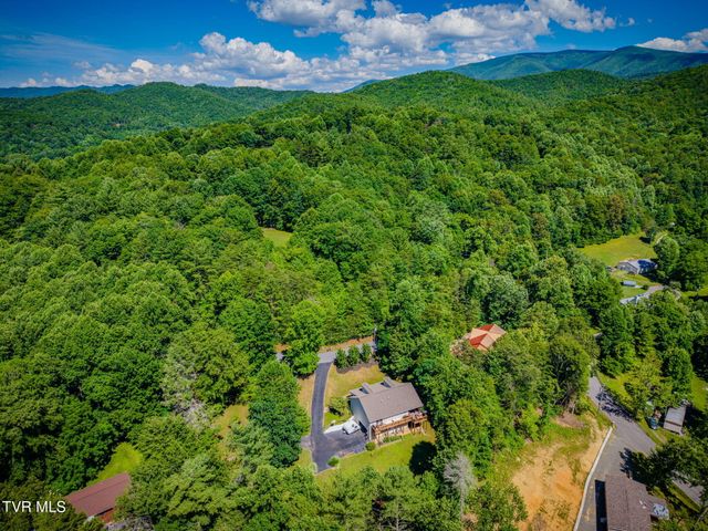 109 Cherokee Circle, Erwin, TN 37650