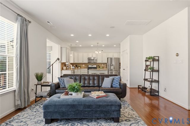 1207 Ashton Village Ct, Midlothian, VA 23114