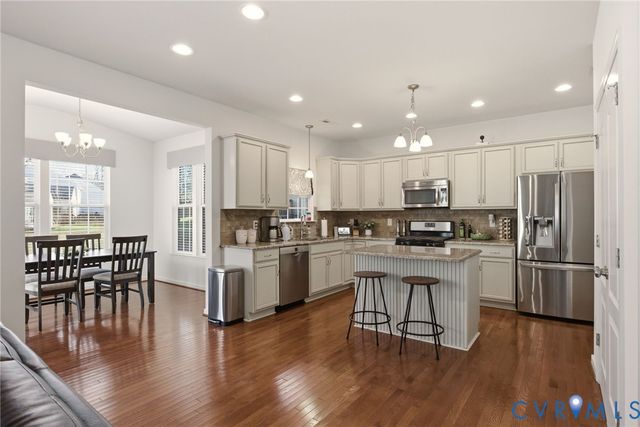 1207 Ashton Village Ct, Midlothian, VA 23114