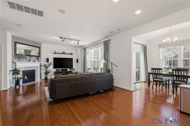 1207 Ashton Village Ct, Midlothian, VA 23114