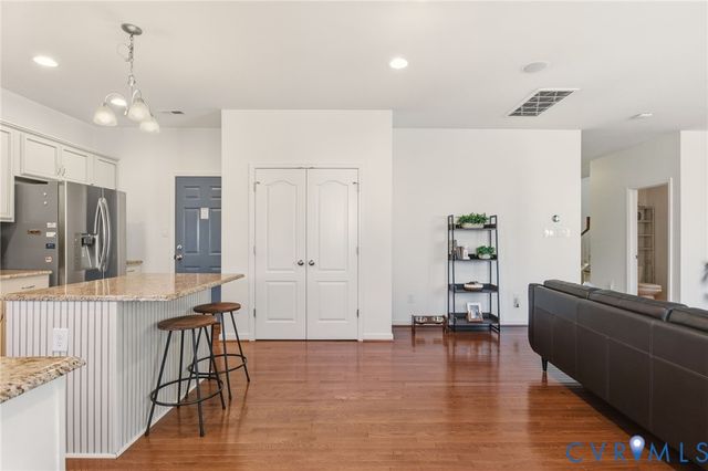 1207 Ashton Village Ct, Midlothian, VA 23114