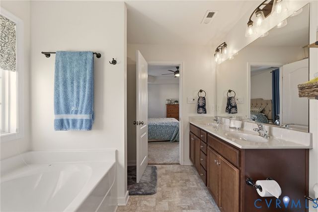 1207 Ashton Village Ct, Midlothian, VA 23114