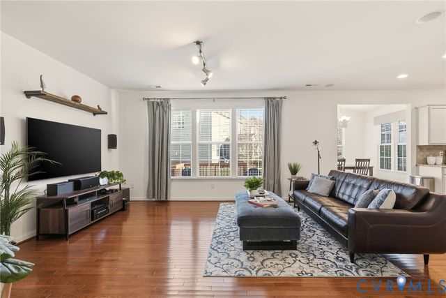 1207 Ashton Village Ct, Midlothian, VA 23114