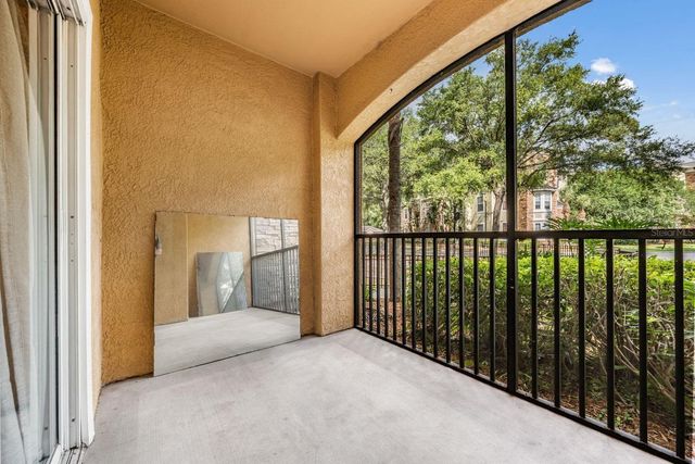 10103 COURTNEY OAKS CIRCLE 103, Tampa, FL 33619