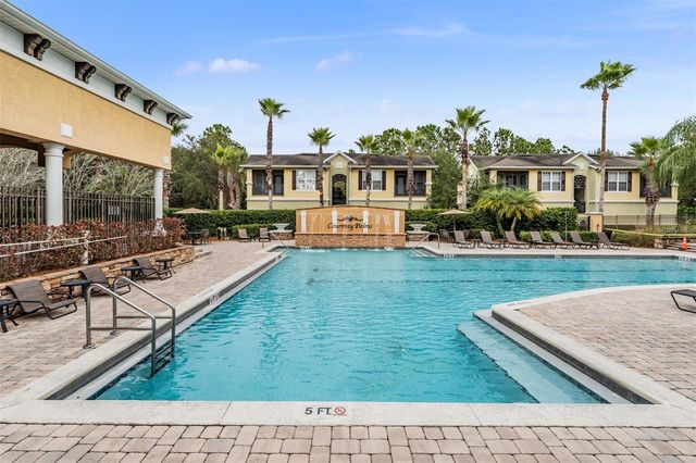 10103 COURTNEY OAKS CIRCLE 103, Tampa, FL 33619