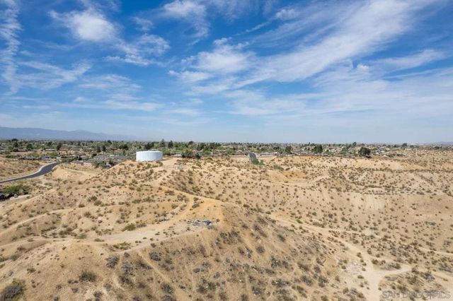 16662 1st Street, Victorville, CA 92395