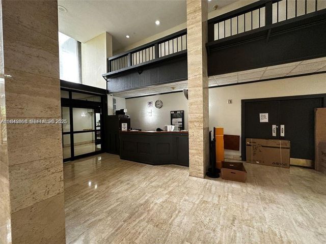 2750 NE 183rd Street 1404, Aventura, FL 33160
