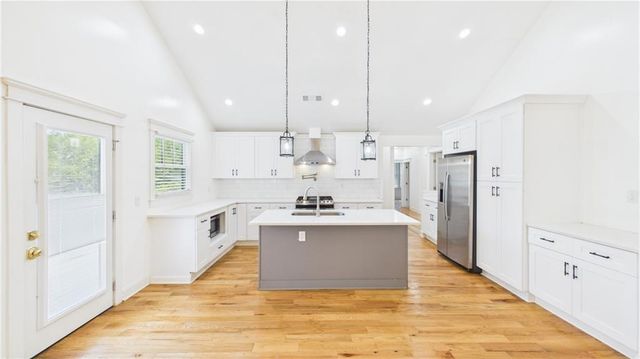 2215 Lang Drive SW, Atlanta, GA 30315