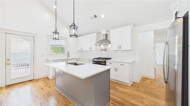 2215 Lang Drive SW, Atlanta, GA 30315