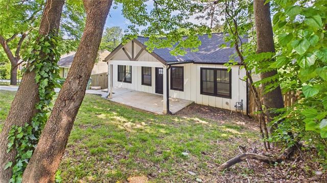 2215 Lang Drive SW, Atlanta, GA 30315