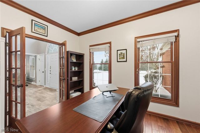 8412 Windsor Way, Broadview Heights, OH 44147