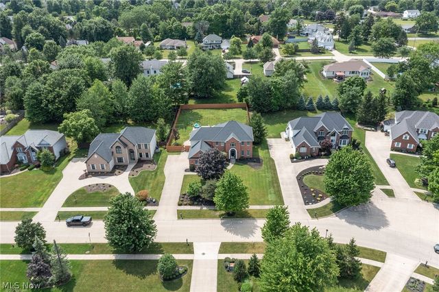 8412 Windsor Way, Broadview Heights, OH 44147