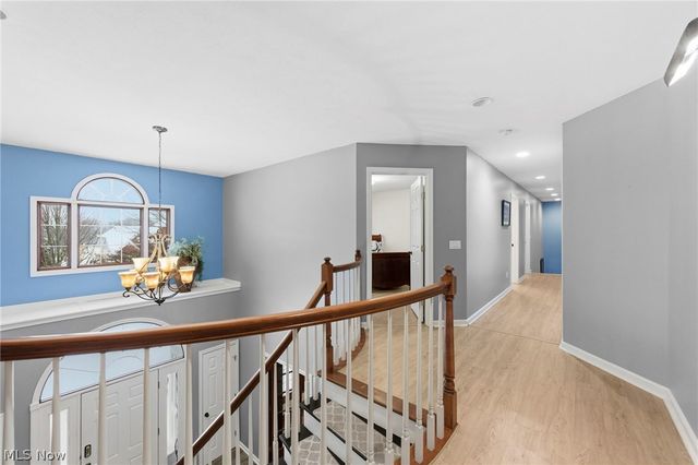 8412 Windsor Way, Broadview Heights, OH 44147