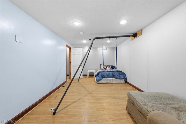 8412 Windsor Way, Broadview Heights, OH 44147