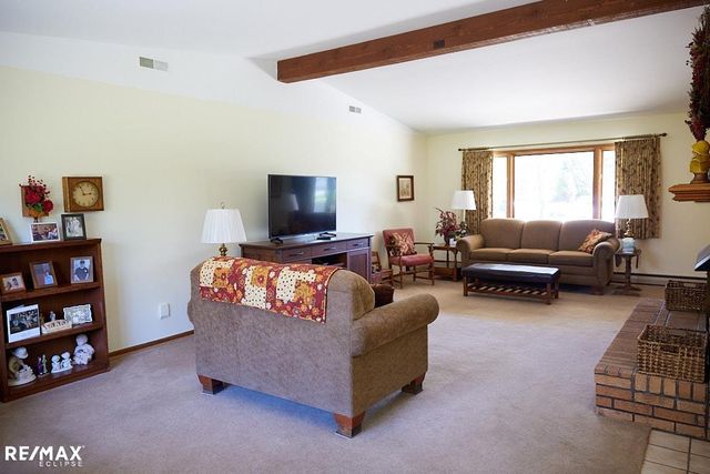 2557 Chicago Rd, Warren, MI 48092